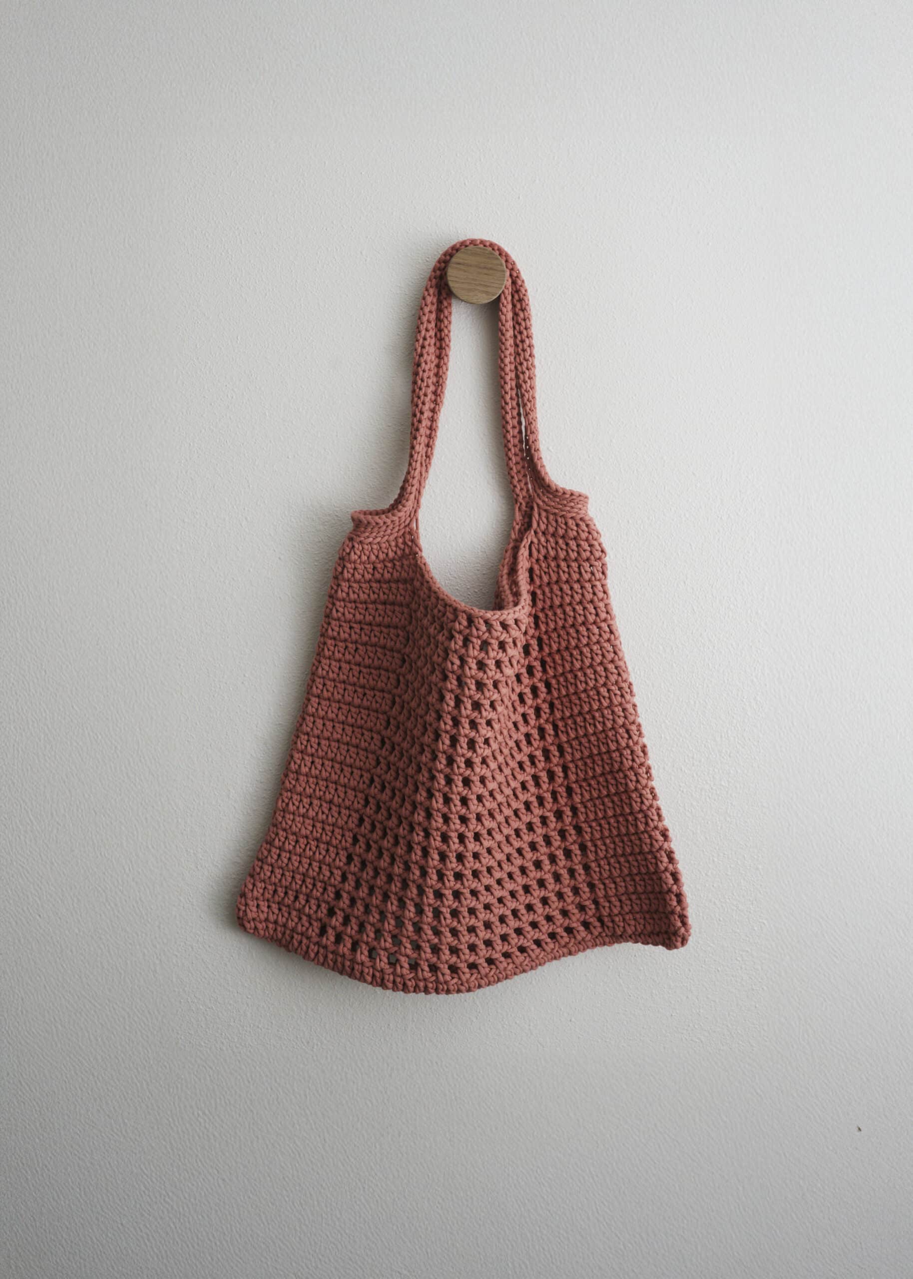 Filet Crochet Market tote - Crochet Bags & Totes Book - Salena Baca