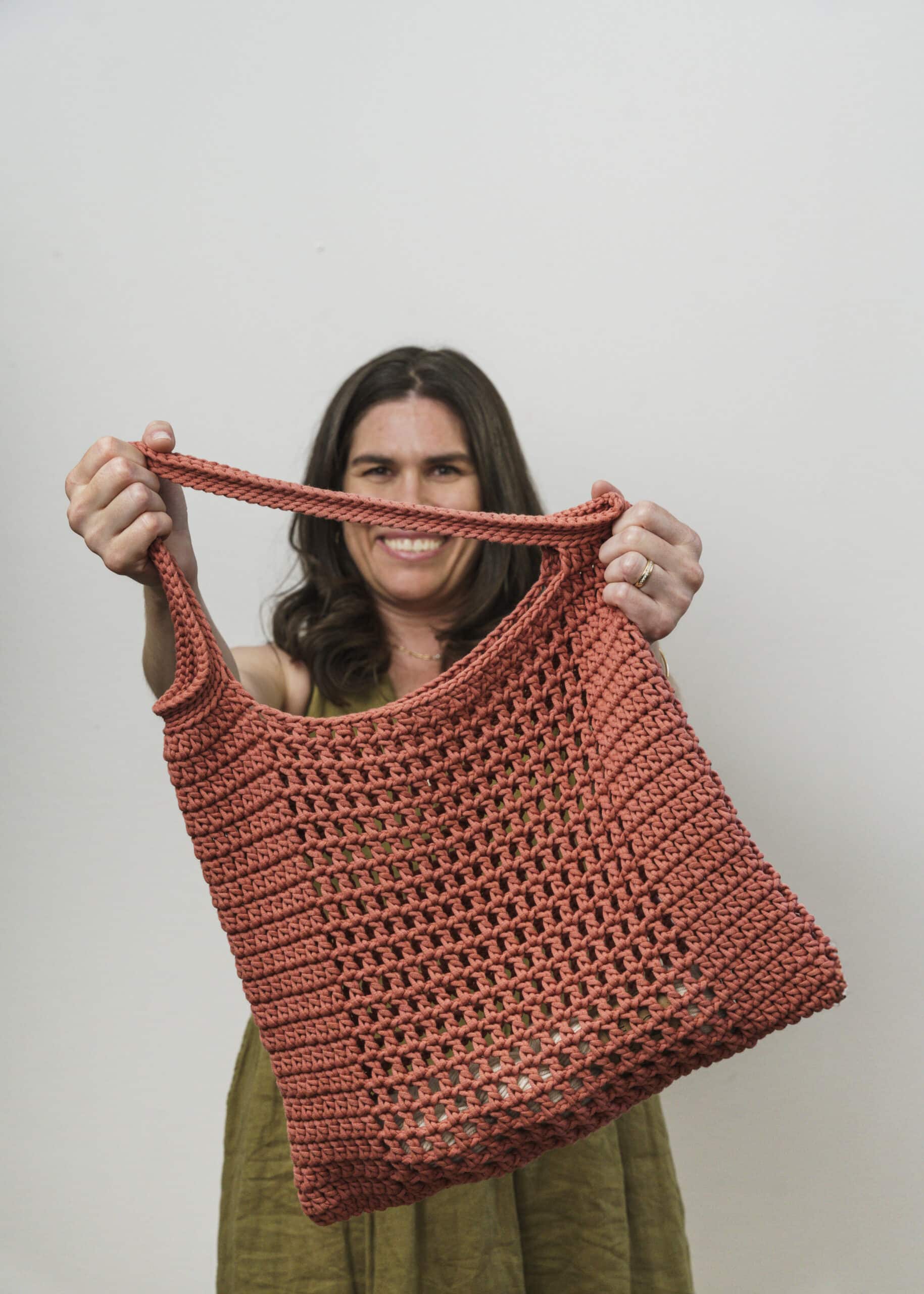 Filet Crochet Market tote - Crochet Bags & Totes Book - Salena Baca