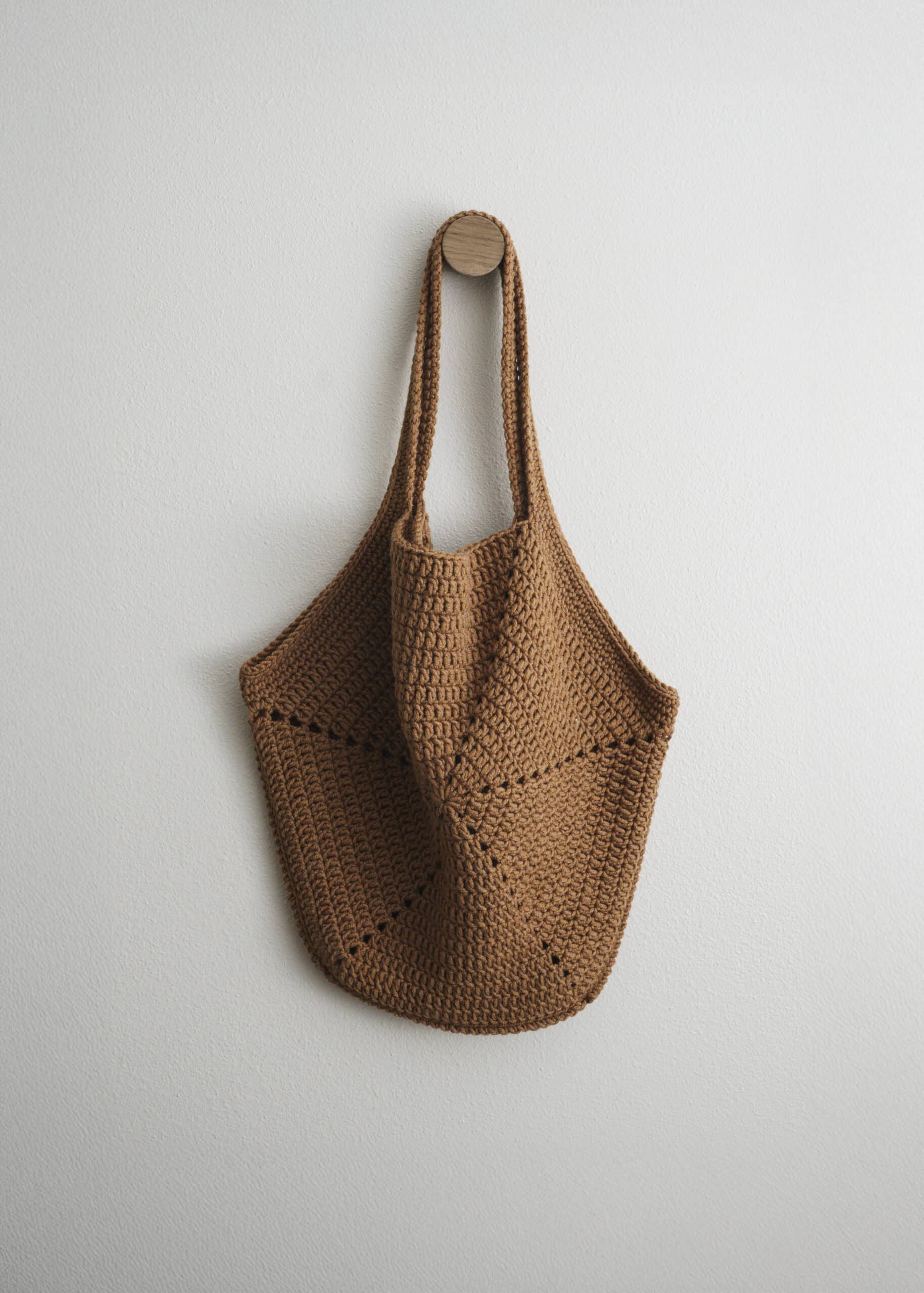 Simple Hexagon Crochet Tote - Crochet Bags & Totes Book - Salena Baca
